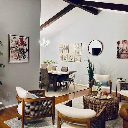 Three Bedroom Villa Near Cleveland Clinic, Case Western, University Hospitals South Euclid Bagian luar foto