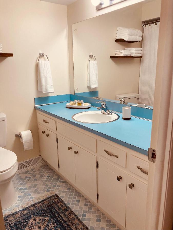 Three Bedroom Villa Near Cleveland Clinic, Case Western, University Hospitals South Euclid Bagian luar foto
