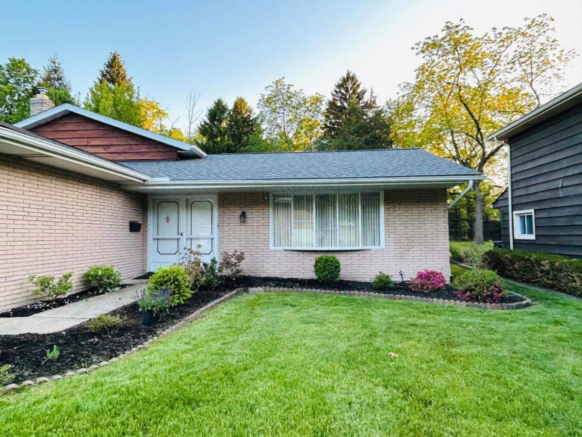 Three Bedroom Villa Near Cleveland Clinic, Case Western, University Hospitals South Euclid Bagian luar foto